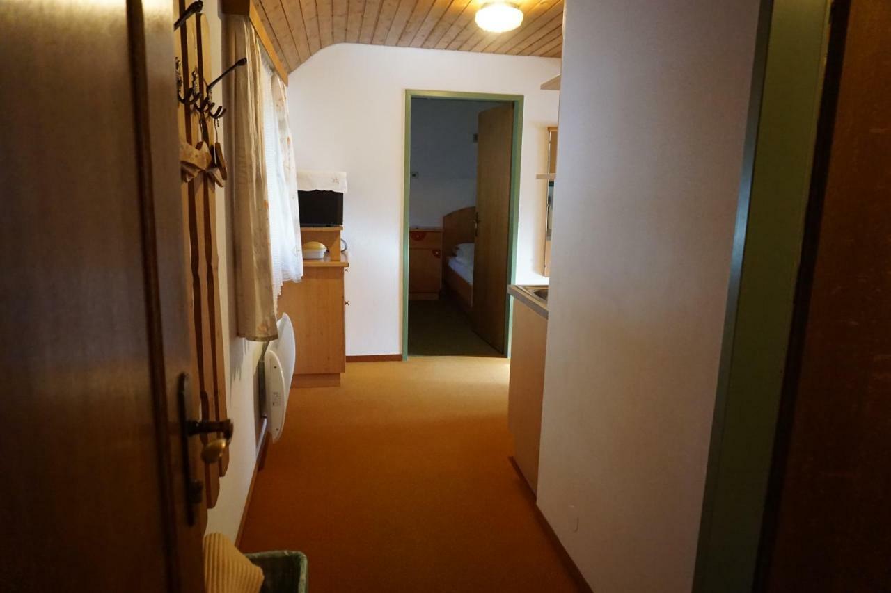 Haus Waldblick Apartman Weissensee Kültér fotó