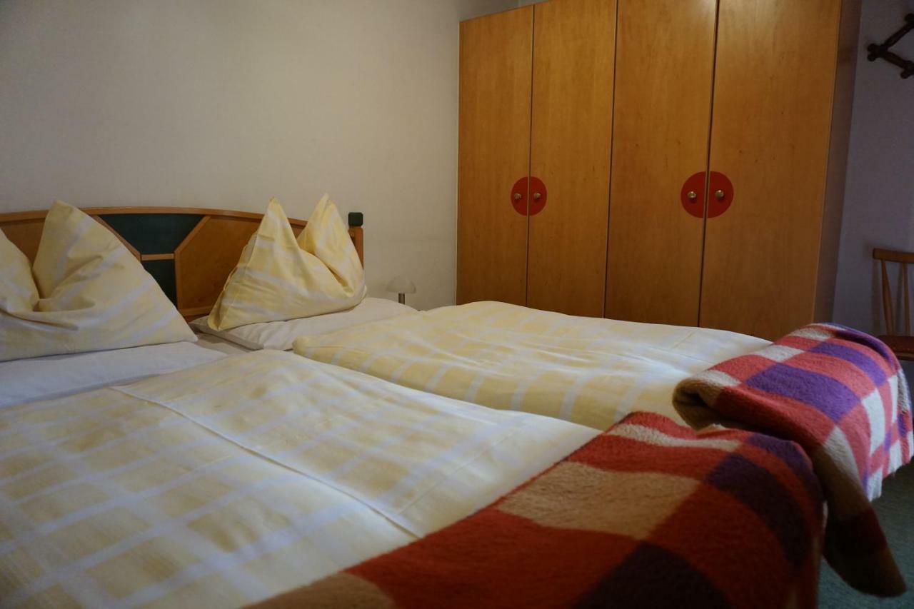 Haus Waldblick Apartman Weissensee Kültér fotó